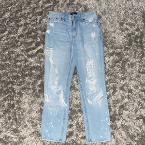 Abercrombie Annie High Rise Girlfriend jean 25s